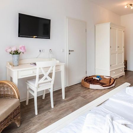 נורדסטרנד Hotel, Restaurant, Cafe Pharisaeerhof - Nordseeurlaub Mit Hund מראה חיצוני תמונה